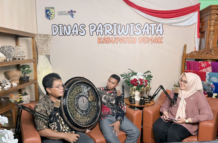 Susana Program NGOPI Dengan Tema Seni Budaya Islam, Eksistensi Kaligrafi Di Era Digitalisasi, Hadirkan Sakdullah Dan Prima Sebagai Narasumber Dan Dipandu Oleh Host Jelita, Rabu (22/01). Istimewa