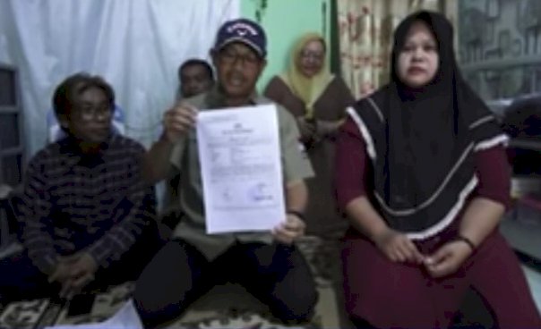 Keluarga Darso (43), Warga Mijen Korban Penganiayaan Oknum Anggota Polisi, Tak Terima Penetapan Keluarganya Sebagai Tersangka. Dokumentasi