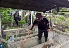 Jelang Haul Mbah Panggung, Polisi Kota Tegal Bersih-Bersih TPU Panggung
