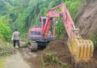 Polsek Musuk Lakukan Respon Cepat, Bersihkan Akses Jalan Kawengen-Tegalrejo Yang Longsor