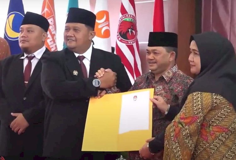 Ngesti Nugraha, Bupati Semarang, Terpilih Untuk Menjadi Kepala Daerah Kabupaten Tersebut Untuk Ke Dua Kalinya Sesuai Dengan Hasil Pemilihan Kepala Daerah Yang Diumumkan Dengan KPU Kabupaten Semarang Pada Kamis (09/01) Lalu. Dokumentasi RRI