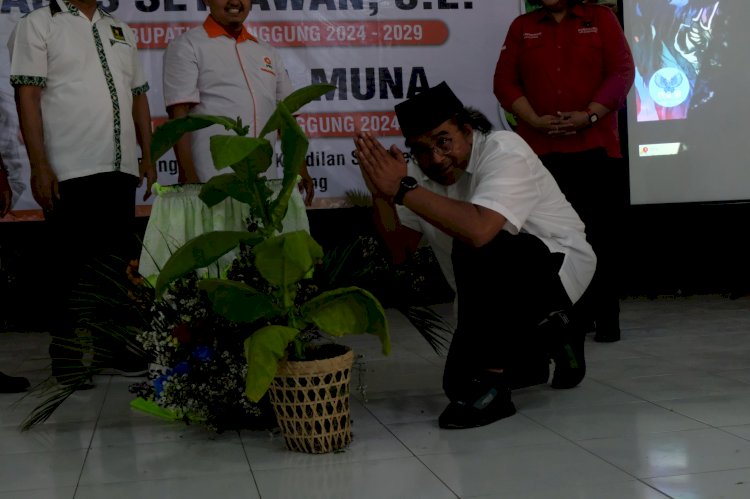 Tak Ingin Karangan Bunga, Agus Gondrong Imbau Masyarakat Ganti Dengan Tanaman Hidup. Dokumentasi Ariya