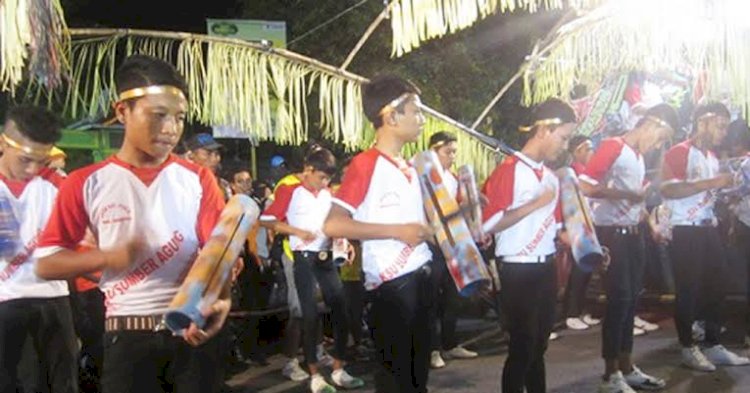Seni thong thong lek, atau musik penggugah makan sahur yang setiap tahun di gelar festival pada akhir Ramadhan. Yon Daryono/RMOLJateng