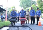 Perbaikan Infrastruktur Jalan, Bupati Rober: Upaya Tingkatkan Ekonomi Lokal