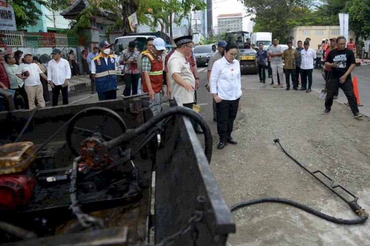 Wali Kota Dan Wakil Wali Kota Semarang Agustina Wilujeng Bersama Iswar Aminuddin Menyiapkan Program 100 Hari Awal Masa Kerja Pemerintahan. Dokumentasi Pemkot Semarang