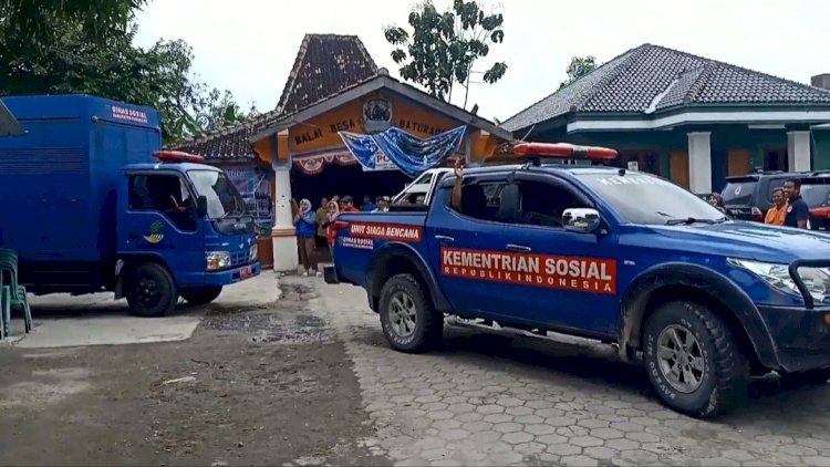 BPBD Grobogan menarik Pos Tanggap Darurat ke Pos Induk Purwodadi Grobogan Jawa Tengah, Sabtu (15/3) sore. Rubadi/RMOLJateng.