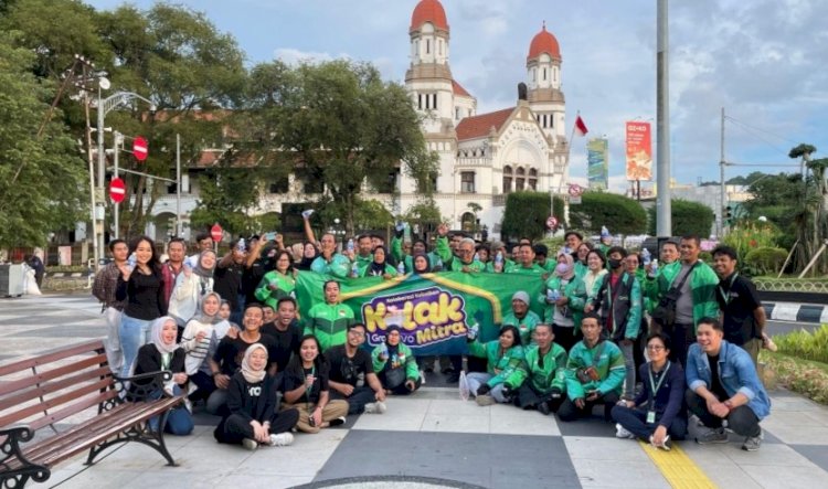 Mitra Grab adakan berbagi takjil buka puasa Bulan Ramadhan bagi para pengemudi ojek online dan masyarakat di berbagai kota Jawa Tengah (Dok. Grab)