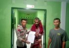Respon Laporan Warga, Bhabinkamtibmas Polsek Ampel Bantu Pria Kehabisan Bekal Asal Ngawi