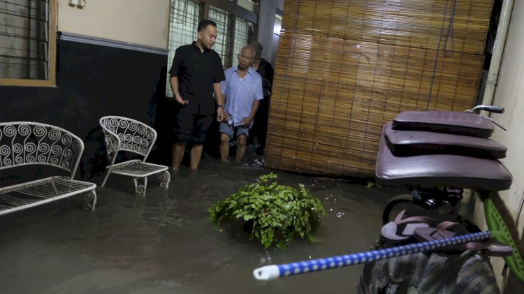 Walikota Solo Respati sidak lokasi banjir. Humas Pemkot Solo