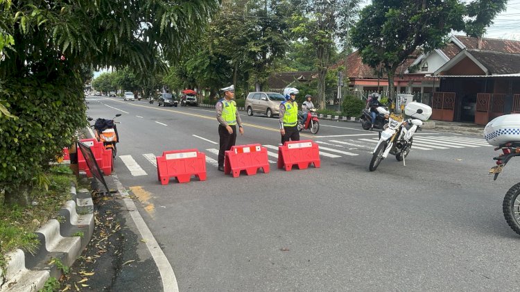 Sebagai Garda Terdepan OKC 2025, Satlantas Polres Boyolali Kawal Titik Temu Tiga Jalur Mudik Strategis, Senin (07/04). Humas Polres Boyolali