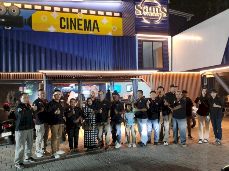 Tim Nobar film "Dendam Dalam Dosa" di Sam's Studio Ungaran, Kamis (10/4) malam. Dicky Aditya/RMOLJateng