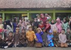Sambut Hardiknas, Siswa SDN Cepokokuning Gelar Karnaval