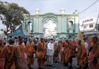 Rombongan Bhikkhu Thudong Tiba di Semarang