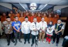 Bhikkhu Thudong Bertemu Gubernur Jateng