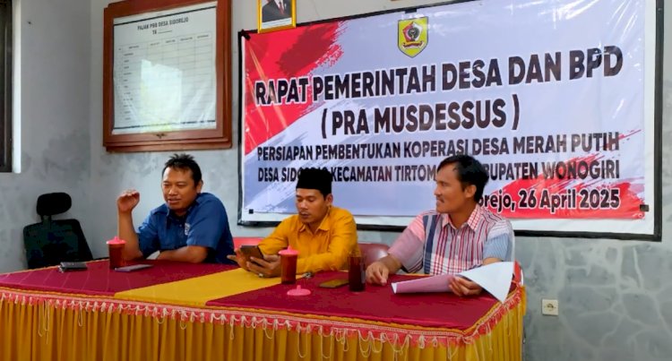Para Pengampu Kepentingan Pemerintah Desa Sidorejo Meresmikan Pembentukan Koperasi Desa Merah Putih. Tangkapan Layar YouTube Desa Sidorejo