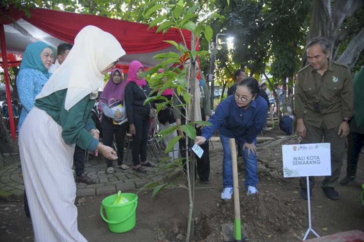 Wali Kota Semarang Agustina Wilujeng Luncurkan Program Zero Waste Berbasis Masyarakat Sebagai Percontohan Di Kelurahan Krobokan. Pemkot Semarang