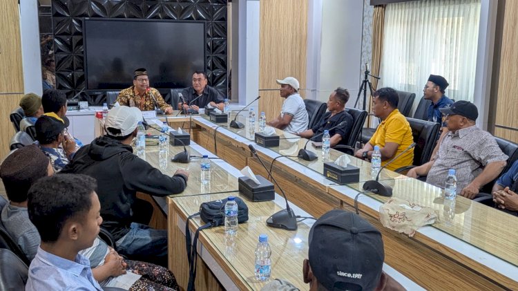 Suasana Audiensi Nelayan Dengan Bupati Rembang Harno. Yon Daryono/RMOLJawaTengah