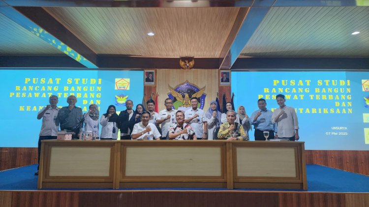 Para Pengurus PSAPI Dan Jajaran Rektorat Universitas Dirgantara Marsekal Suryadarma Menandatangani Kemitraan Strategis Jangka Panjang Pada Kamis (08/05). Istimewa